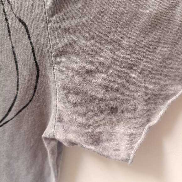 2/$20 Ballet Point Shoes Stonewash Grunge Raw Hem Graphic Tee - Picture 5 of 10